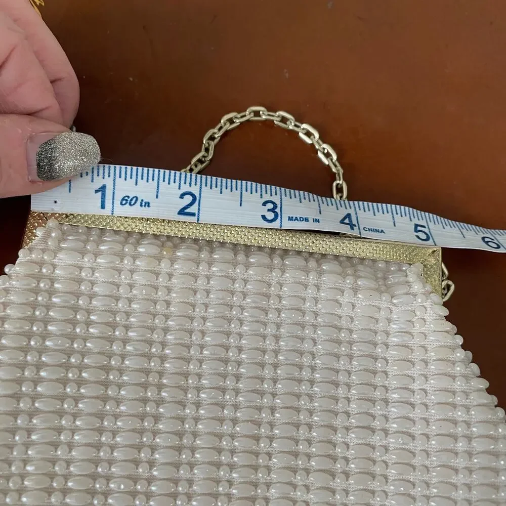 VTG Ivory Seed Bead kiss Lock Handbag w/ Gold Chain